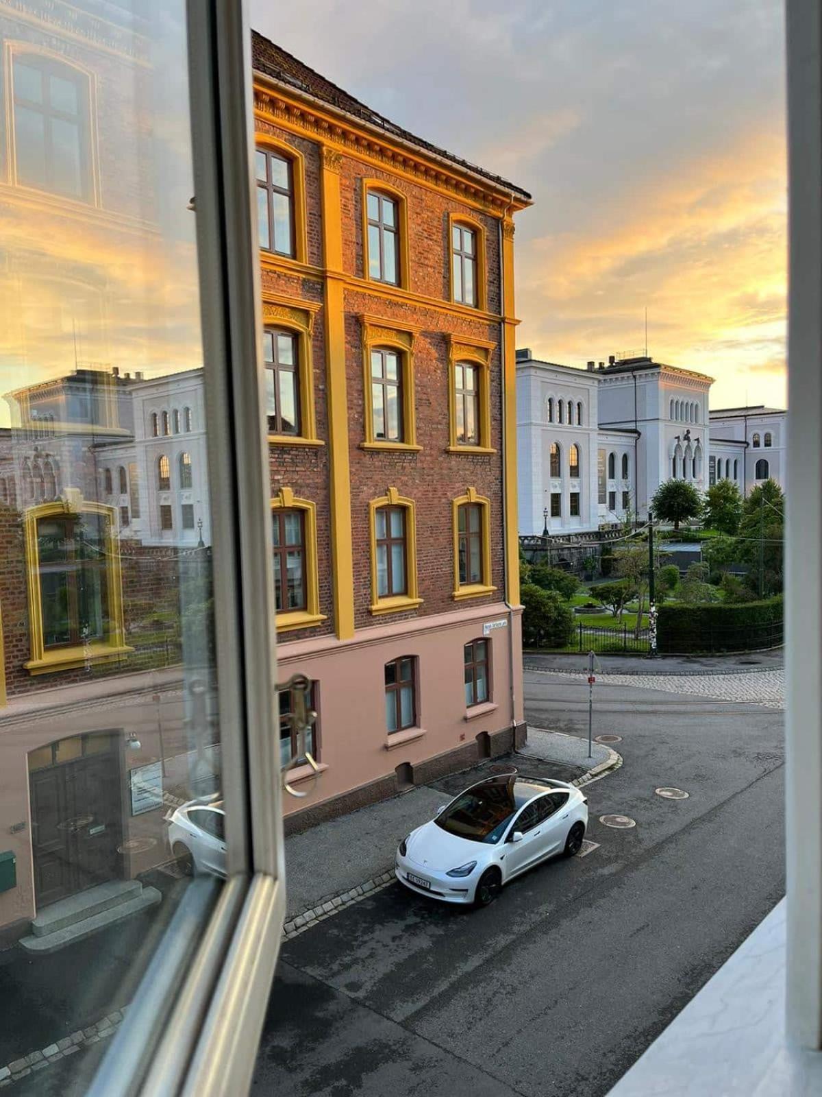 Apartamento Lovely 3-room Gem In The Heart Of